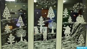 Фотоотчёт к празднику сказки «12 месяцев» на МAAM «Зимняя новогодняя сказка на окне»