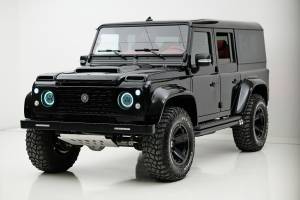 Land Rover Defender получил обновление из карбона и мощность V8