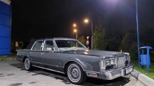 Lincoln Town Car I 5