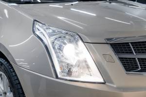 Замена штатных ксеноновых ламп Cadillac SRX