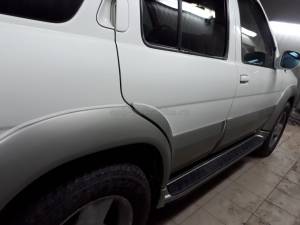 Замена порогов и арок Infiniti QX4