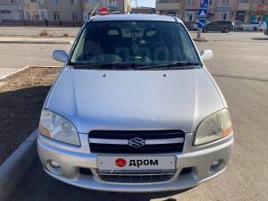 Suzuki Swift 2002, 1