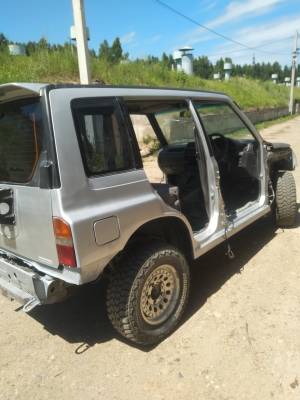 Покраска порогов и задних арок с дверью