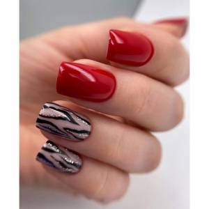 Красный маникюр 2023