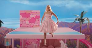 Барби стал самым скандальным фильмом года