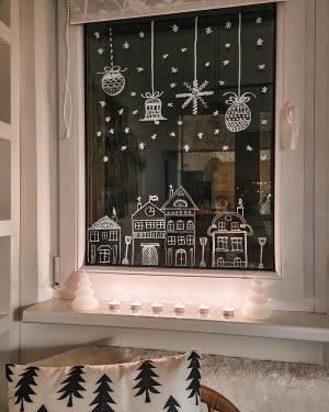 Как украсить окно к Новому году 2024