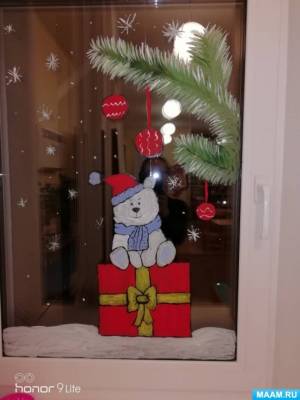 Украшение окон к Новому году