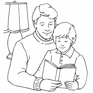 Папа читает книгу