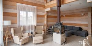 Чем покрасить клееный брус внутри дома