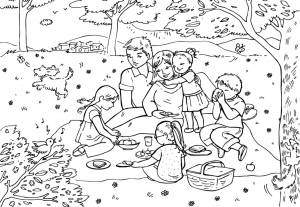 Раскраска «Семья отдыхает на пикнике»