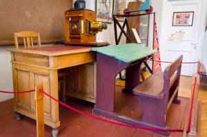 Парта школьная