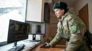 Женщинам разрешат служить в Росгвардии в платьях, туфлях и панаме