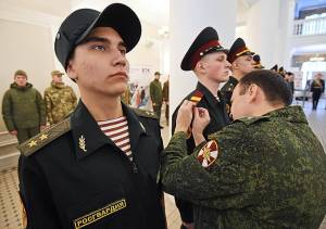 Росгвардия представила варианты новой формы
