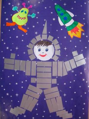 Космонавт из бумаги