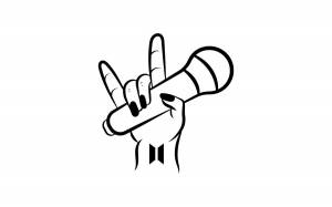 Рука BTS с дизайном логотипа микрофона