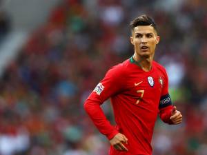 Сборная Португалии показала Роналду в новой домашней форме