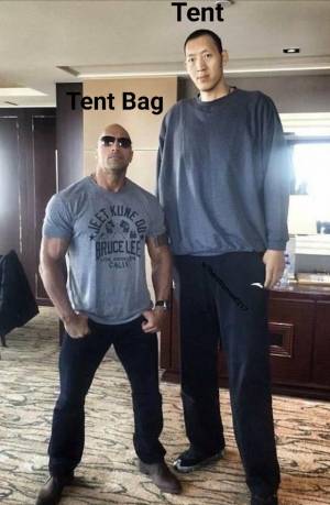 Дуэйн Джонсон сфотографировался с гигантом и больше не Скала