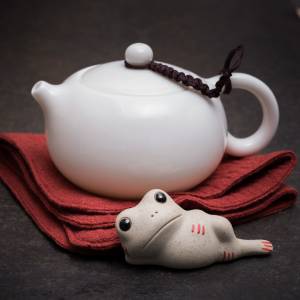 Фарфоровый заварочный чайник формы Си Ши 170 мл