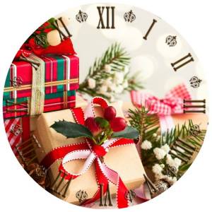 Циферблат часов со стрелками новогодний