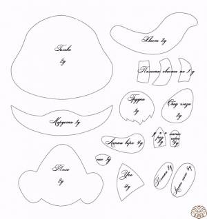 Милый крошка енотик из фетра