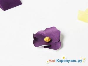 Как сделать фиалки из бумаги своими руками