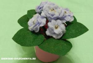 Фиалки из вискозных салфеток своими руками