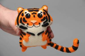 Тигр из фетра своими руками