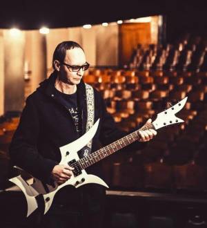 Необычные гитары