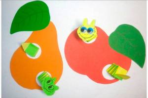 Как сделать гусеницу своими руками из цветной бумаги для детей