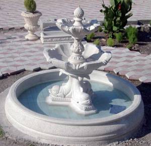 Изготавливаем садовые и декоративные фонтаны на заказ из бетона