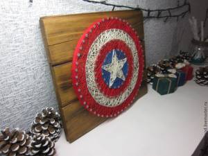 Щит Капитана Америка в технике String Art