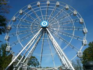 Свидание на колесе обозрения