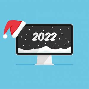 Монитор с новогодней шапкой 2022 компьютер в подарок на рождество готовый баннер шаблон