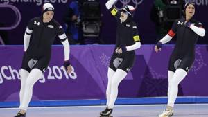 Дизайнеров формы конькобежцев США посчитали извращенцами