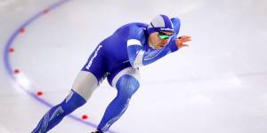 Конькобежец Мурашов