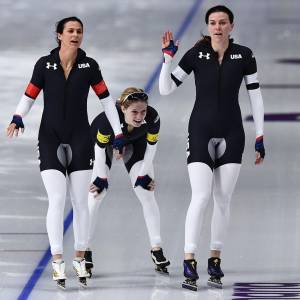 Непрчная форма олимпийских конькобежек из США взволновала соцсети