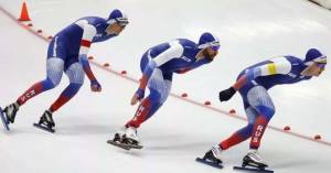 Сборная России по конькобежному спорту подготовила к ЧМ комплекты формы в нейтральных цветах и без триколора