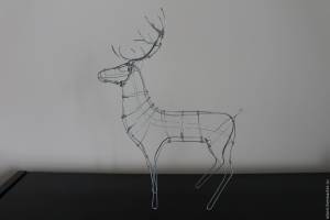 Эскиз оленя из проволоки