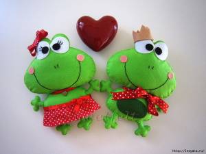 Лягушки из фетра своими руками