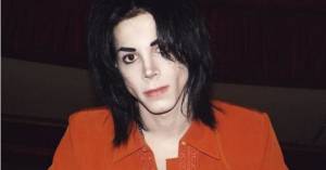 Чтобы стать похожим на своего кумира, поклонник Майкла Джексона потратил $ 42 тыс