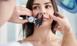 Пластический хирург рассказала, когда ринопластика может изуродовать