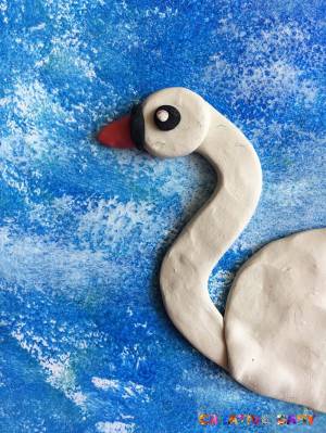 Объемная аппликация Лебедь в смешанной технике