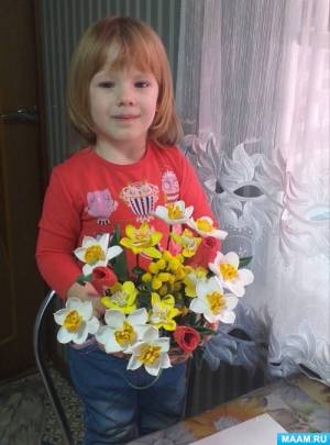 Мастер-класс поделки из фоамирана «Нарцисс»