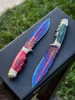 Нож Перо с камушками