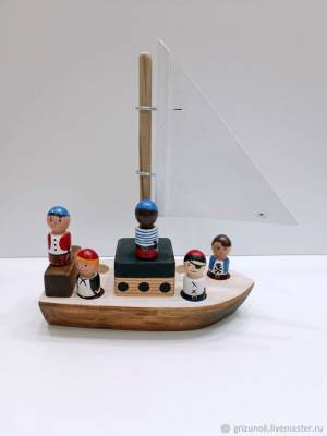 Пиратский корабль деревянный с пиратами