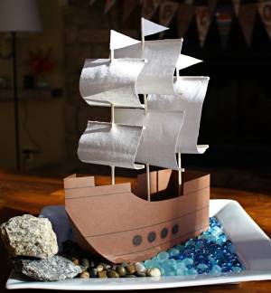 Поделка корабль из картона