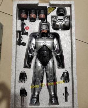 Hot Toys 1