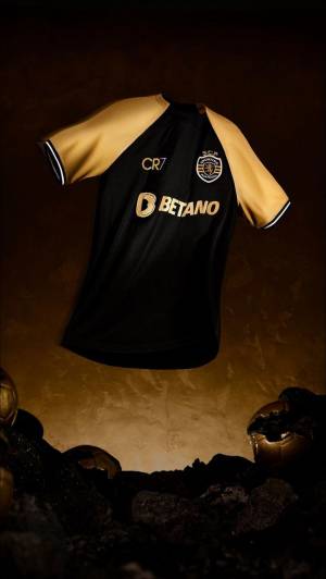 Спортинг» посвятил третий комплект формы Криштиану Роналду