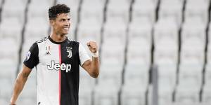 Ювентус» опубликовал фото Роналду в новой форме оранжевого цвета