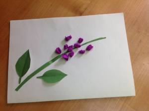 Аппликация из гофрированной бумаги «Веточка сирени»